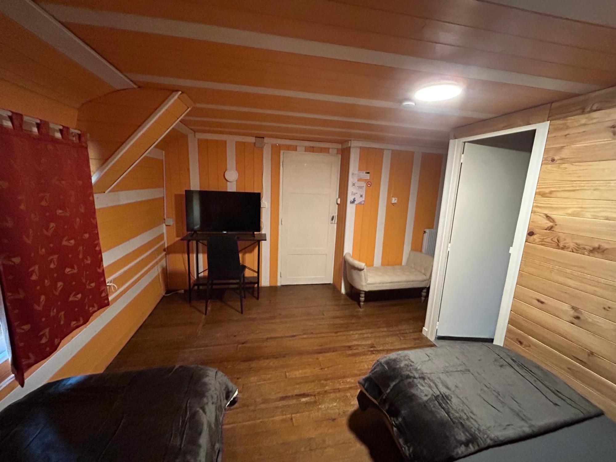 La Cheminee - Chambres D'Hotes Avec Bar-Restaurant Tardets-Sorholus Exteriér fotografie
